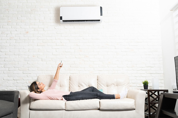 Does turning off your AC during work save or use more energy?